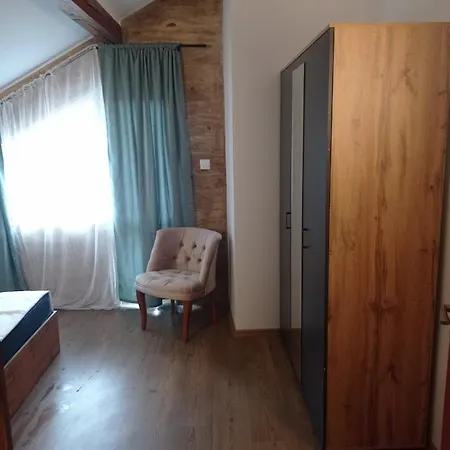 Kirili And Metodi 41 - 8 с Апартамент *